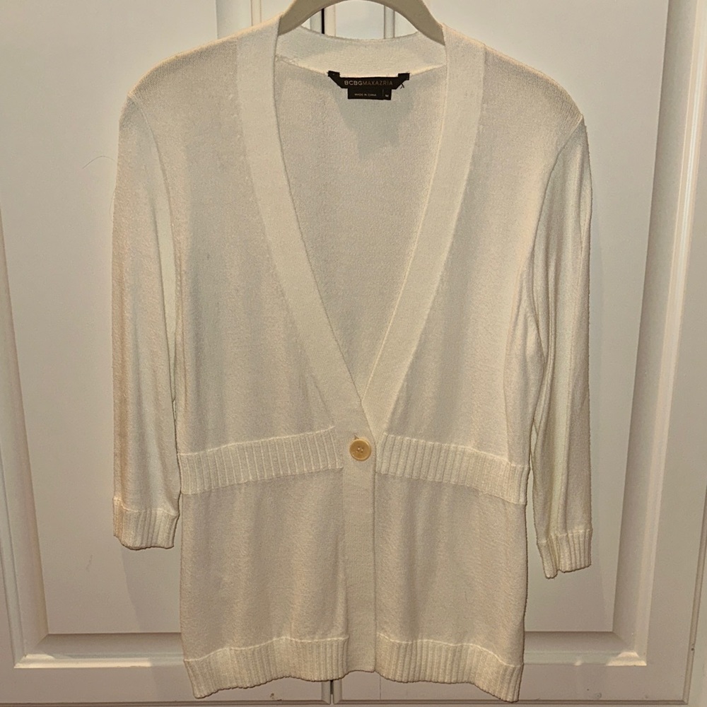 BCBGMaxAzria White Medium Cardigan Sweater one button